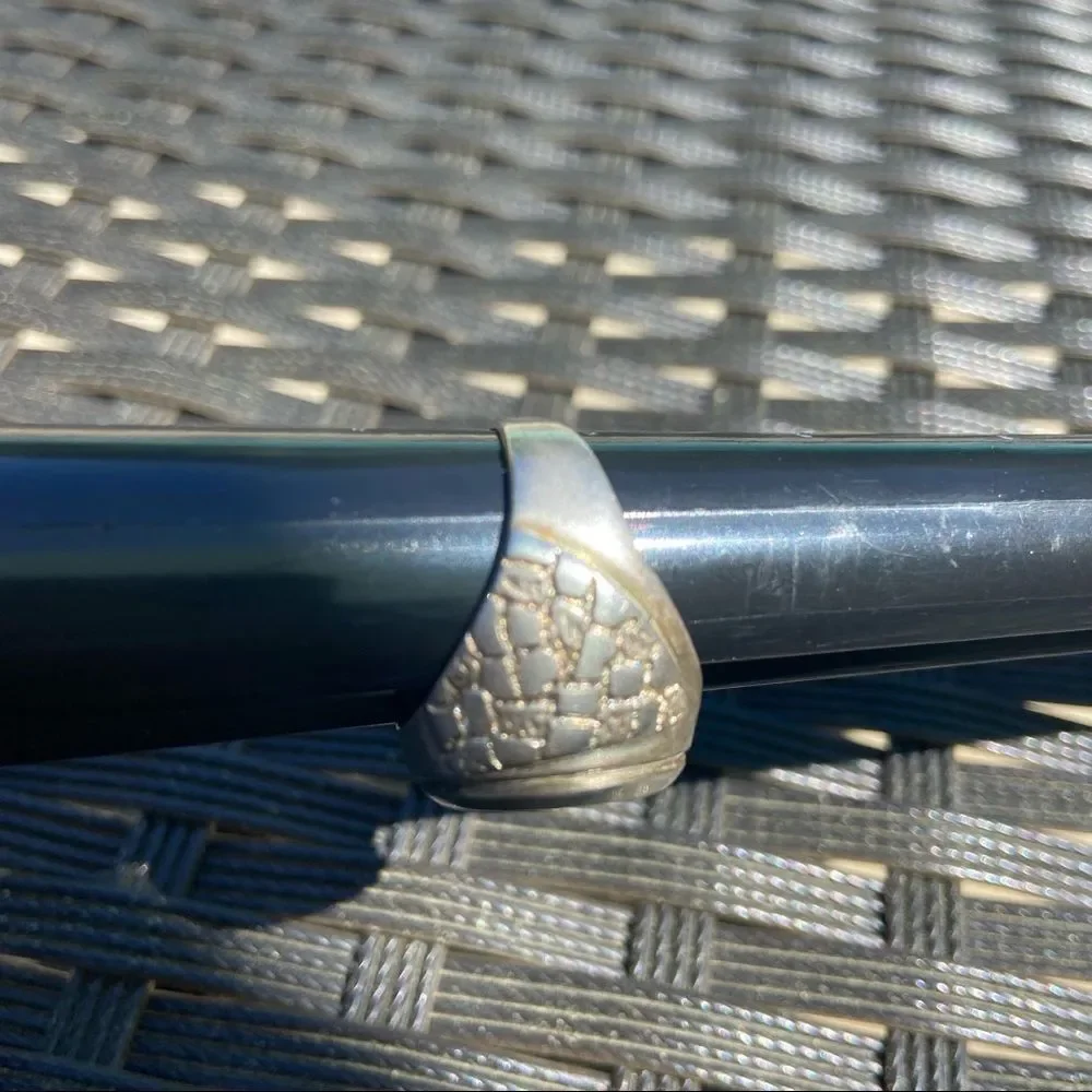 Mens vintage silver ring with beautiful CZs sz 9